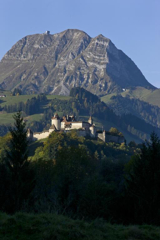 Hotel Rallye & Entrees Aux Bains De La Gruyere Bulle Exterior foto